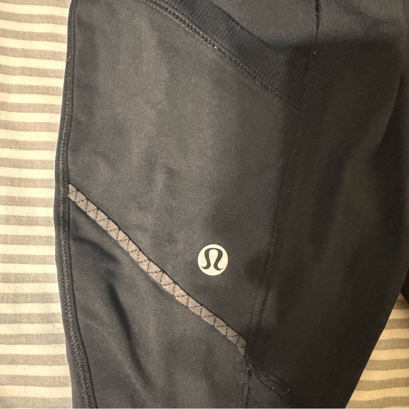 Lululemon Run For Fun Crop - Picture 9 of 11